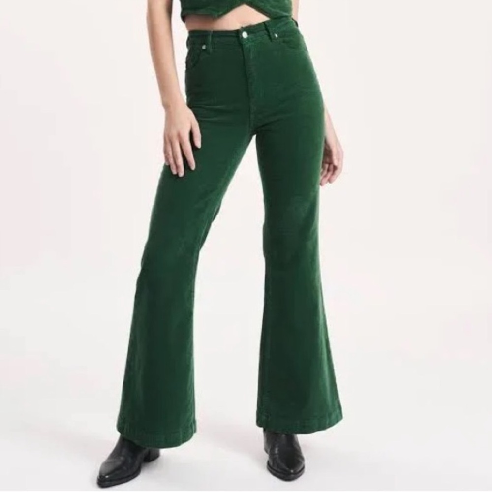 ROLLA'S Green Boot Cut Corduroys